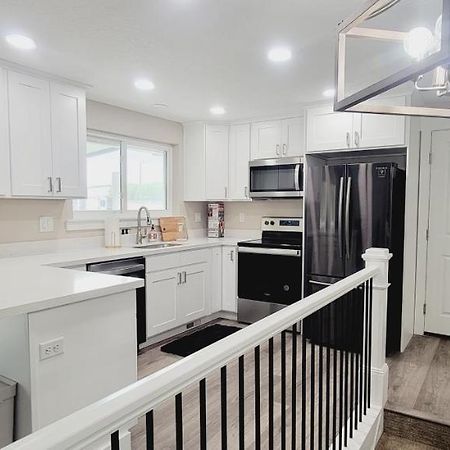 3 Bed 2 Bath Full Accessible Townhome In Heart Of Slc サウス・ジョーダン エクステリア 写真